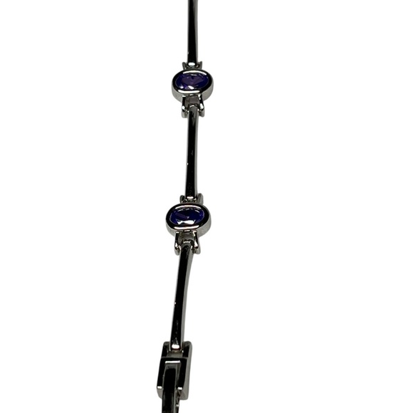 Elegant Silver and Purple Bracelet - Picture 9 of 10